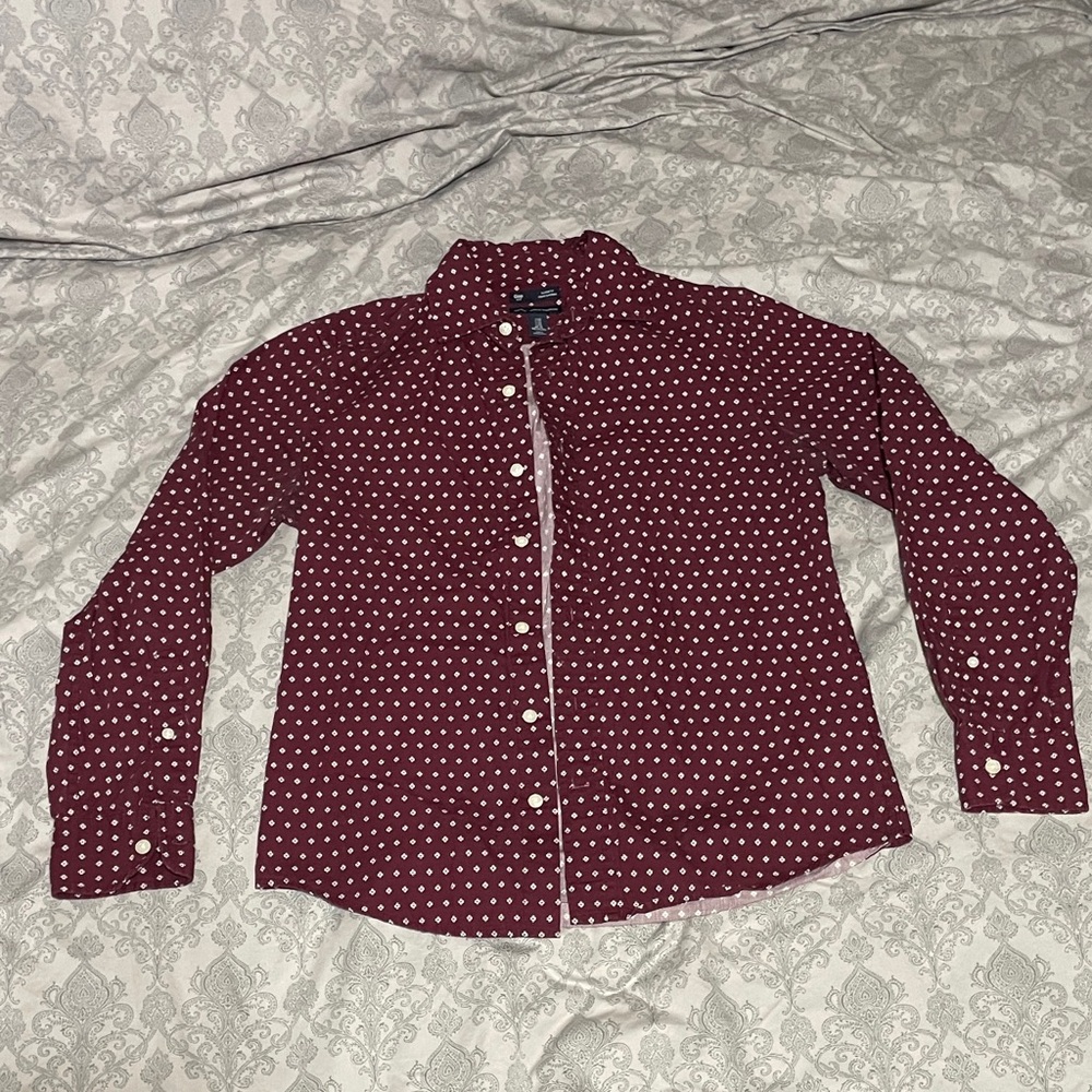 GAP Men's Maroon Patterned Button Down Shirt